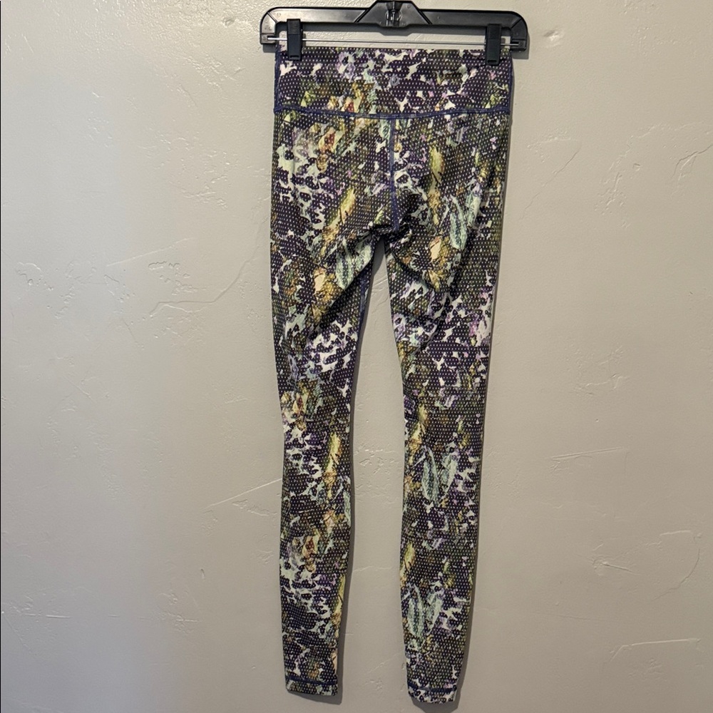 lululemon athletica Multicolor Patterned Leggings 4 - Picture 5 of 8